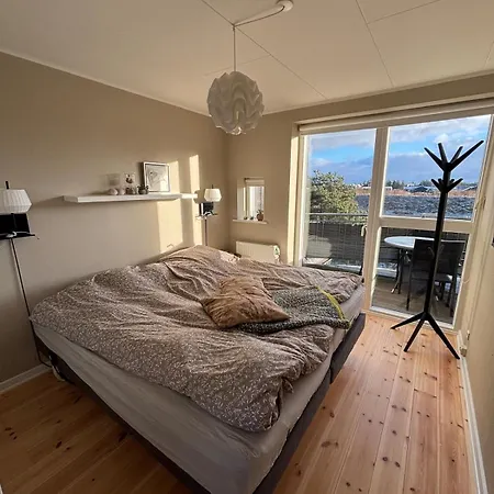 Strandhuset Holiday home